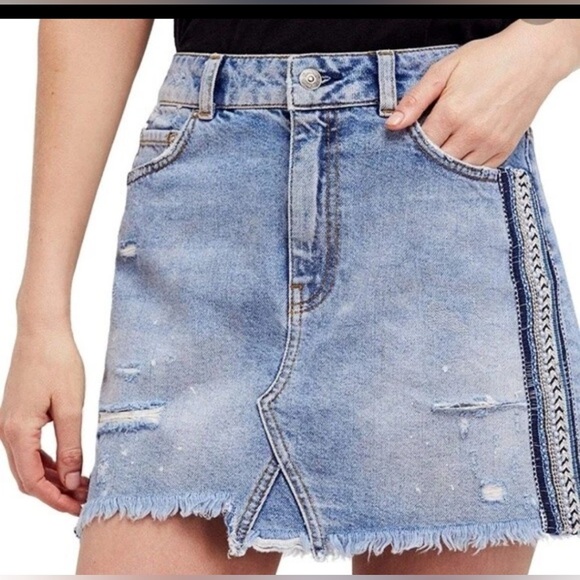 Free People Embellished Denim Mini Skirt Size 12 - Picture 1 of 10